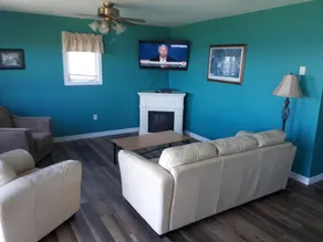 John B's Oceanfront Cottages - Image 4
