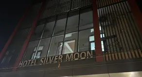 Hotel Silver Moon-200 meter Jaipur Junction - Image 3