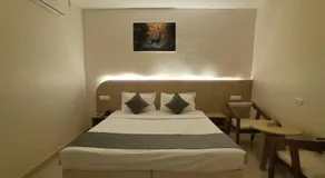 Hotel Meridian Blue - Image 3