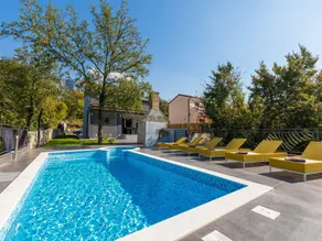 Modern holiday home with private pool and mountain view ! - Image 4