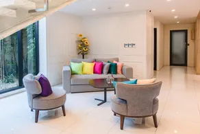 ONE Hotel - Image 2