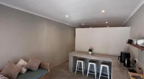 LuVic Guesthouse - Image 3