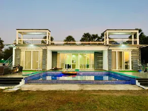 Shah Beachfront Villa by Camp Sutra - Image 4