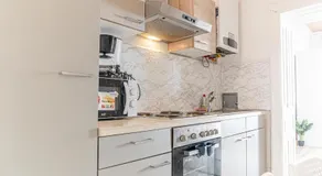 Lovely 2BR Apartment, Near U6 Schöpfwerk - Image 4