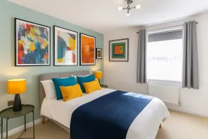 Stylish 2-Bedrooms - Perfect for Contractors, Families, & Groups - Sleeps 4 - Speedy WiFI - Image 2