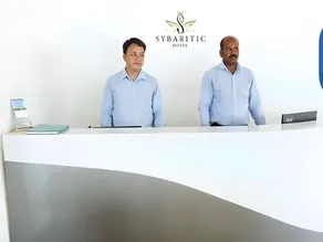 Sybaritic Suites - Image 2