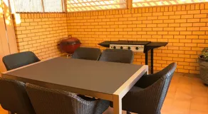 Adelaide's holiday home - Image 5