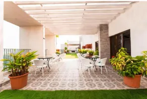 Good Stay Pool view stylish Studio Apartment,6km from Airport, 307 - Image 5