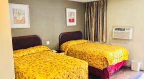 Sunset Inn Longview - Image 5