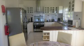 Tropical garden self catering - sea view - Image 3