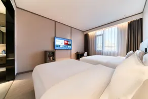 Hanting Hotel Ningbo Passenger Terminal Center - Image 2