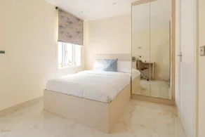 2 Bed Annexe in Surrey/Egham/near Heathrow/Windsor - Image 5
