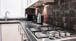 Glasgow Southside: Cosy 2 Bedroom Apartment - Image 4