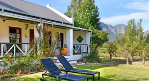 Bo La Motte Farm Cottages - Image 2