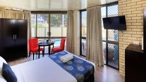 Tropical Gateway Motor Inn - Image 2