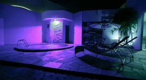 Eros Motel - Image 5