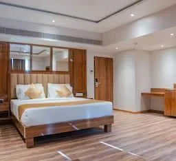 The Shiv Grand - Image 3