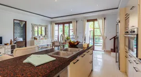 Villa Golden Palm Bali Canggu- HUGE luxe 2-storey villa - Image 3