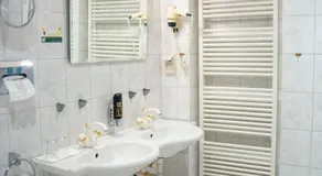 Trend Lokal Rooms Bar - Image 4