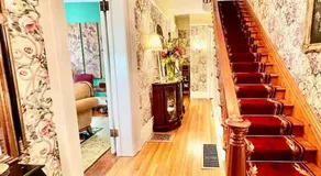 Wisteria Suite -The Belvedere Inn - Image 2