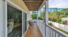 100 steps to beautiful Indian Rocks Beach, oceanside, 2 bedroom updated condo - Image 4