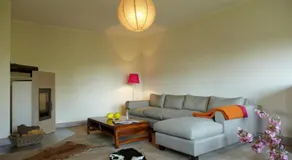Spacious Vacation Apartment With A Garden View - Image 2