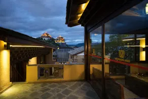Shangri-La Moon Tibetan Boutique Hotel - Image 5