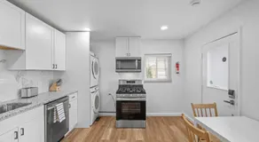 Pittsburgh Millvale Modern and Cozy 1 Bedroom Apartment with Parking - Image 3