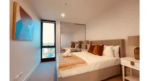Cozy Box Hill Apartment - Image 2