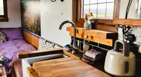 Finest Retreats - Weardale Shepherds Hut - Image 3