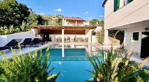 Mare`s Private House 1st floor with Pool - Image 3