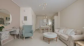 Nereides Luxury Villas - Image 2
