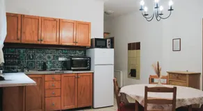 Keresztkúti Erdei Pihenőhely - Image 5