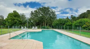 Coast and Country Estate - 15m Heated Pool and Minutes to Beach - Image 4