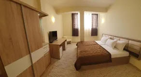 Hotel Dream - Image 2