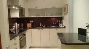 Beautiful apartment in Kew, Richmond London with Free Underground Parking Balcony - Image 4