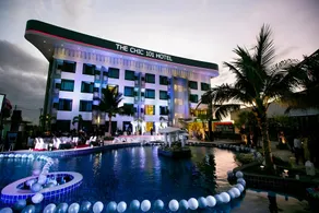 THE CHIC 101 HOTEL - Image 2