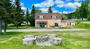 Alma Shore Lane Suites & Cottages - Image 5