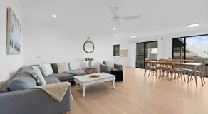 Baileys Beach House - Image 3