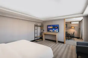 Lanrui Hotel Luoyang - Image 2