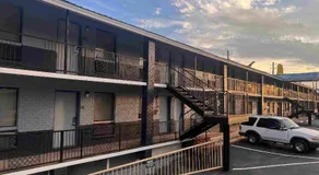 Fairbridge Inn & Suites - Image 2