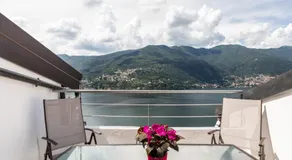 Vista Lago Como con terrazza vista Villa D'Este - Image 2