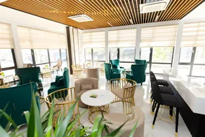Queen Hotel Hoàng Gia - Image 3