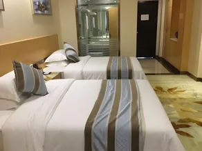 GreenTree Alliance Foshan West Station Luowu Road Hotel - Image 4