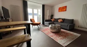 Stylish 2 Bed Riverside Flat, Single or Kingsize beds, Free Parking - Image 4