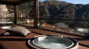 Lagadia 4 Seasons Hotel - Image 2