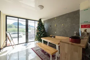 5 Chang Palace Hotel - Image 3