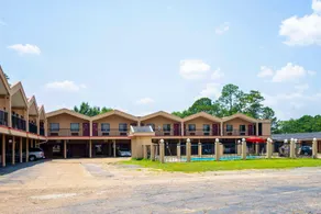 OYO Hotel Opp AL, Floral Hwy - Image 2
