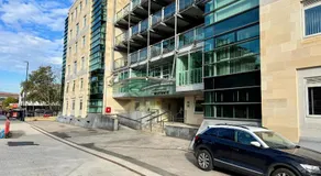 FREE PARKING - Prime York City Centre Apartment near Minster with River View - Image 3
