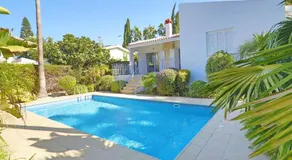 Palm Haven Coral Bay | Private Pool Bungalow - Image 2